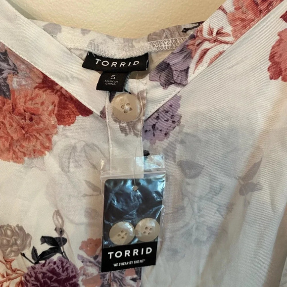 Torrid Challis Seamed Cami - Picture 5 of 6